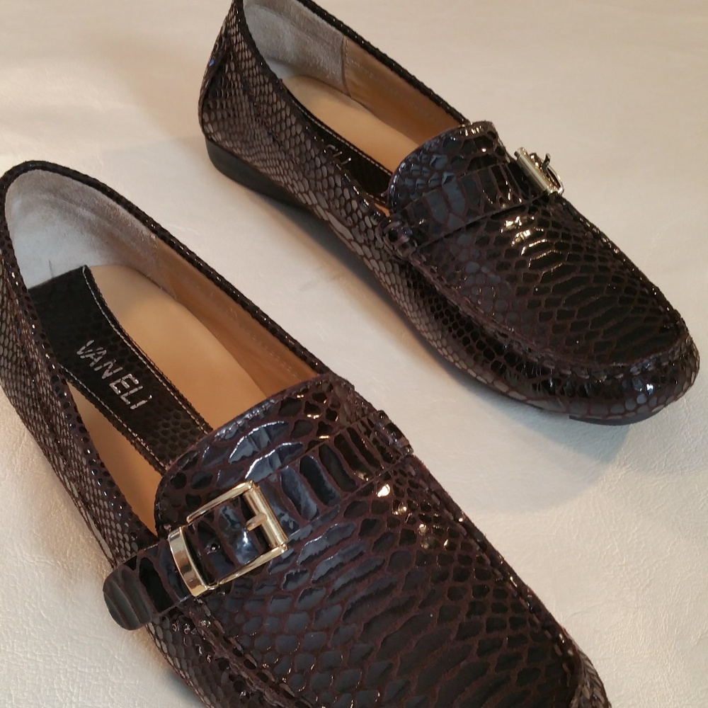 Vaneli Italian Leather Crocodile Shoes